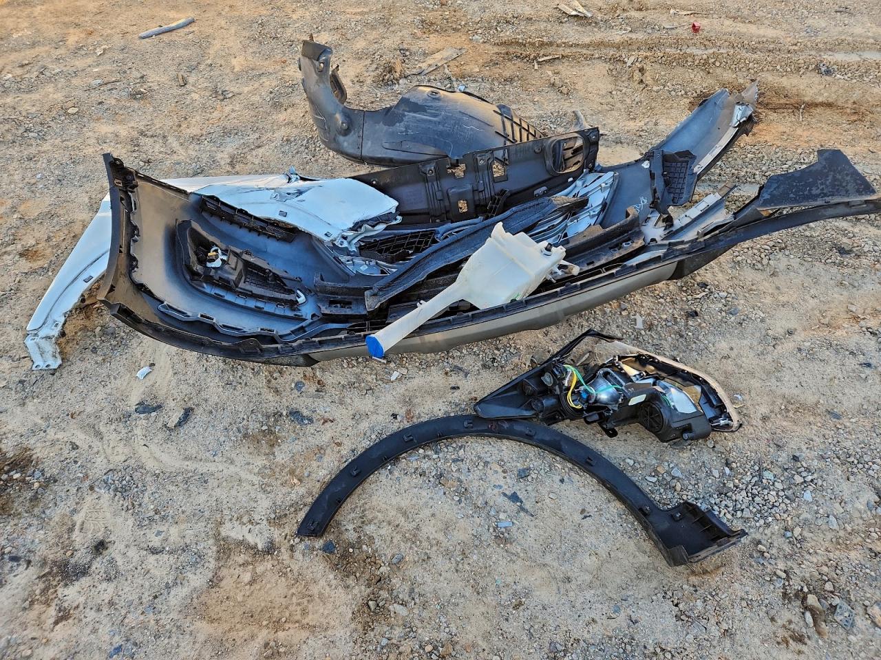 2016 Hyundai Santa Fe Sport VIN: 5XYZUDLB3GG311992 Lot: 97758655