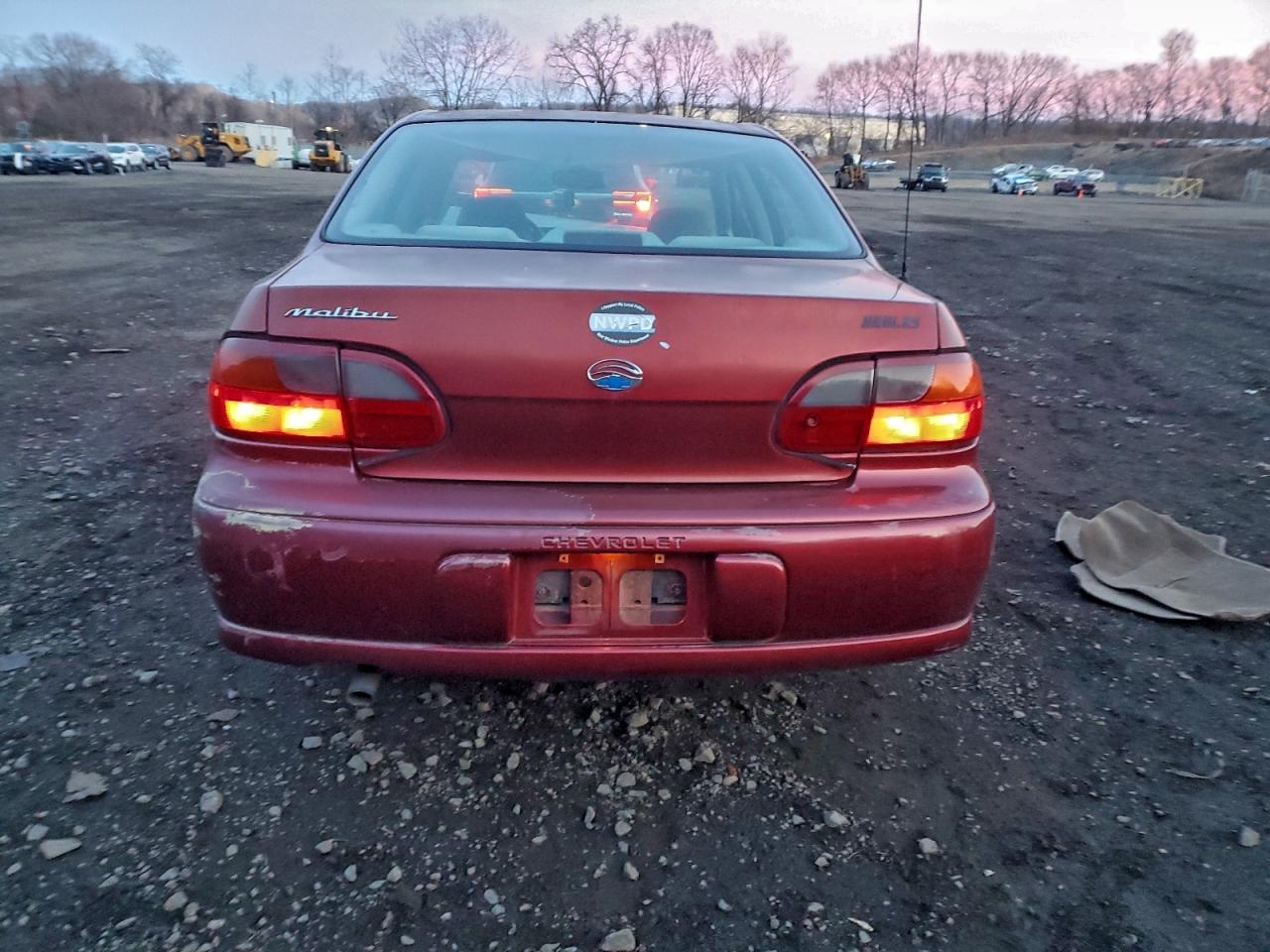 2003 Chevrolet Malibu VIN: 1G1ND52J93M585311 Lot: 94661435