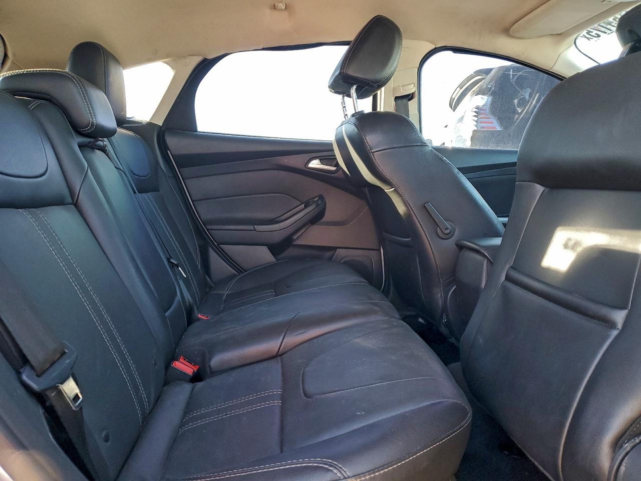 2014 Ford Focus Se VIN: 1FADP3K24EL268641 Lot: 97163175