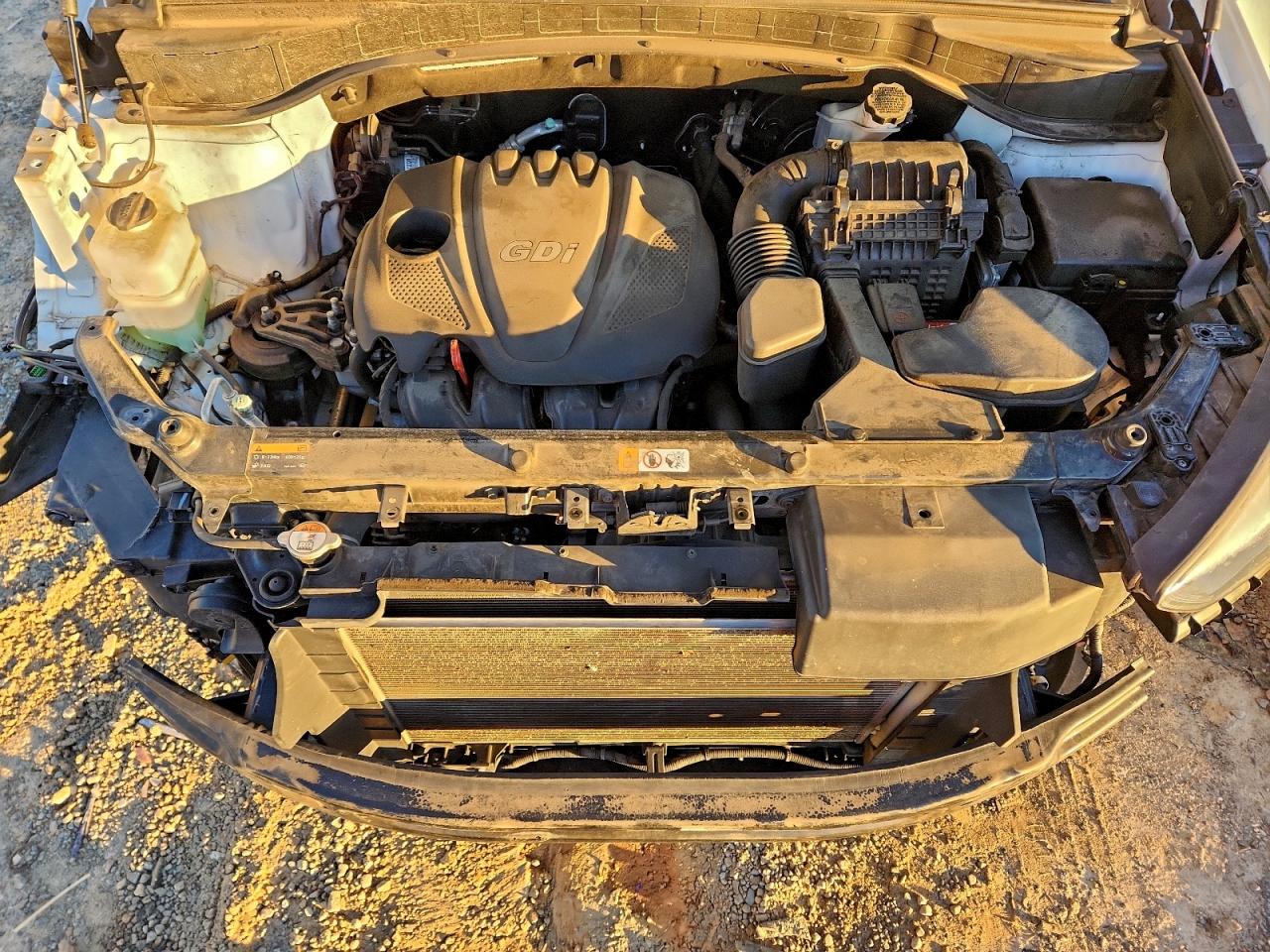 2016 Hyundai Santa Fe Sport VIN: 5XYZUDLB3GG311992 Lot: 97758655