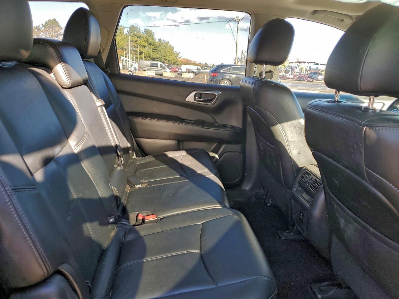 2014 Nissan Pathfinder S VIN: 5N1AR2MM0EC681832 Lot: 94334795