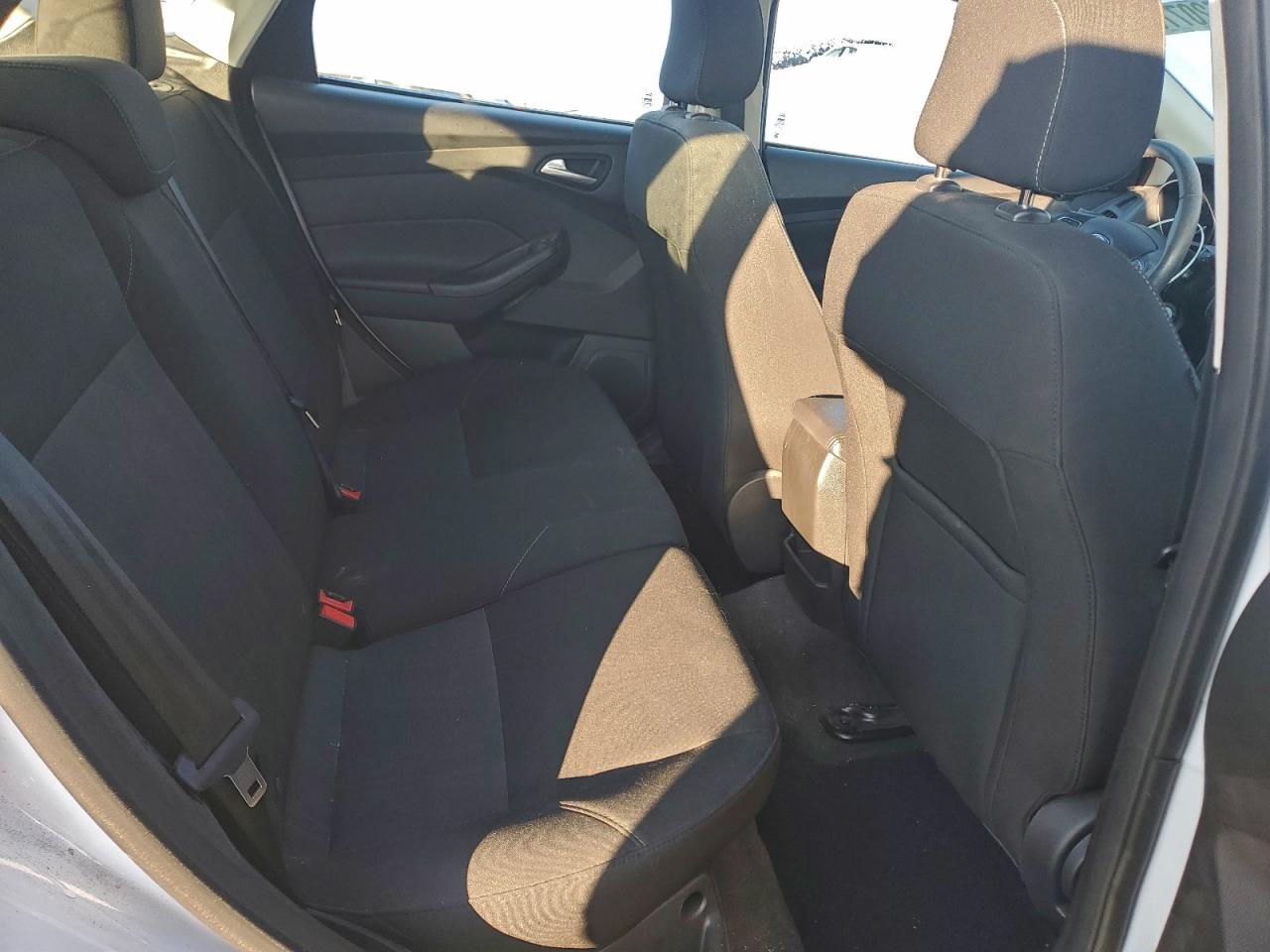 2018 Ford Focus Se VIN: 1FADP3K25JL278234 Lot: 95207795