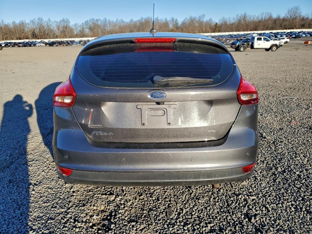 2015 Ford Focus Se VIN: 1FADP3K21FL370383 Lot: 96908805