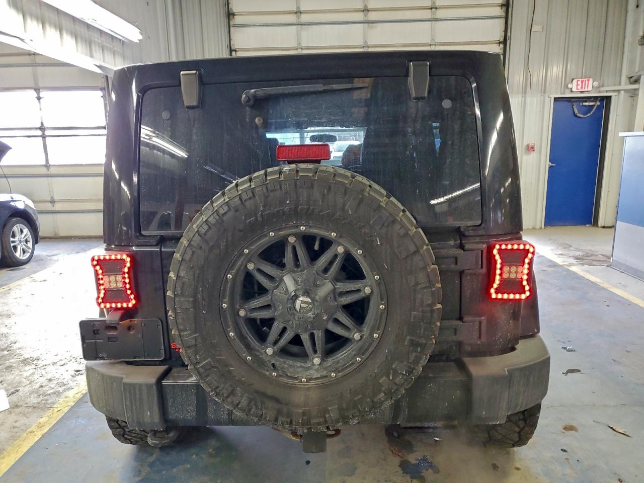 2011 Jeep Wrangler Unlimited Sahara VIN: 1J4BA5H14BL572202 Lot: 96734985