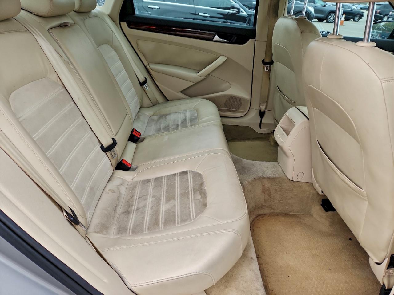 2012 Volkswagen Passat Sel VIN: 1VWCM7A38CC082109 Lot: 94894025