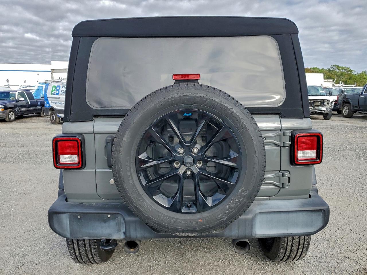 2020 Jeep Wrangler Unlimited Sport VIN: 1C4HJXDG1LW167582 Lot: 92165515