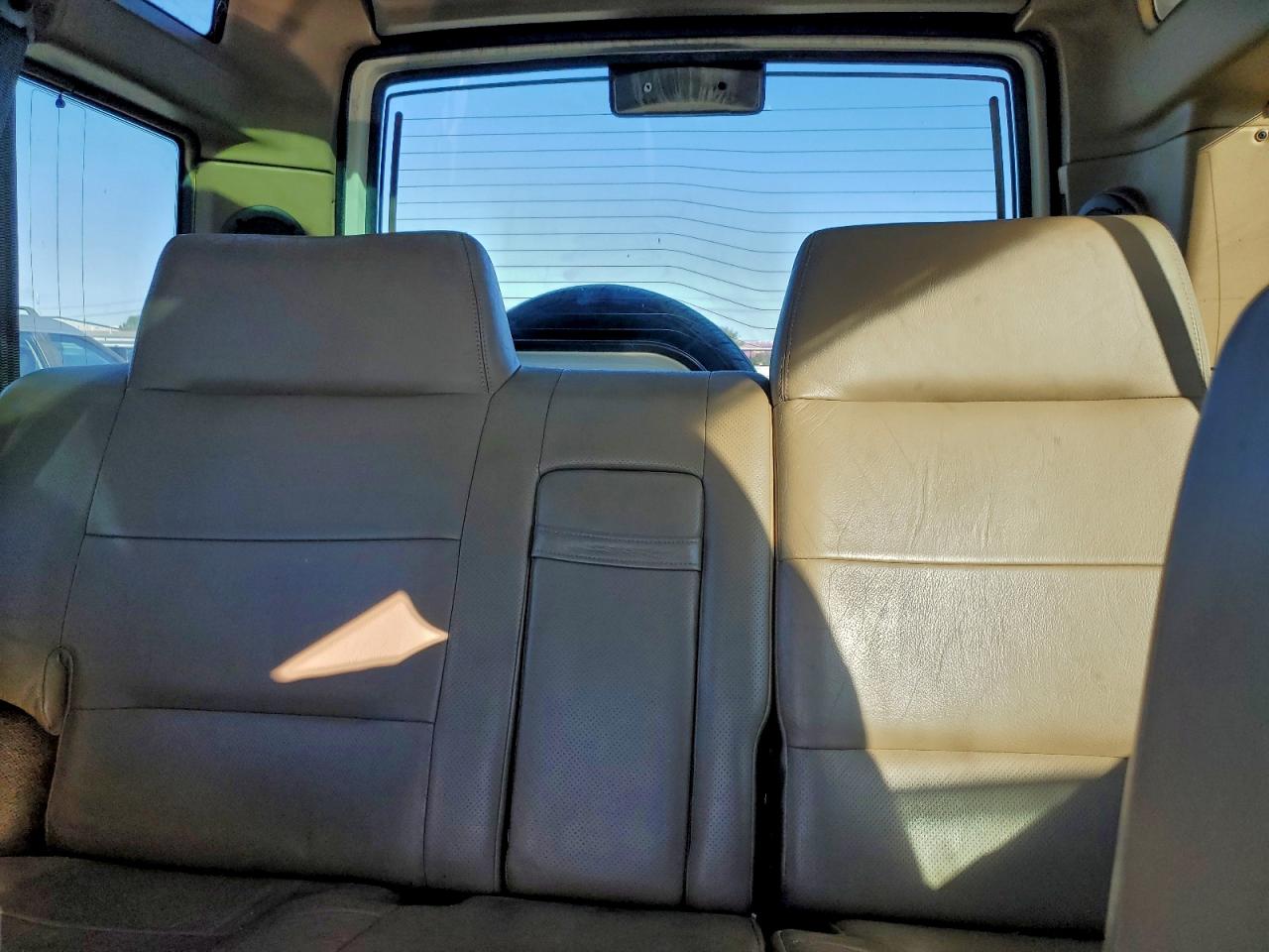 1998 Land Rover Discovery VIN: SALJY1249WA768574 Lot: 95158545