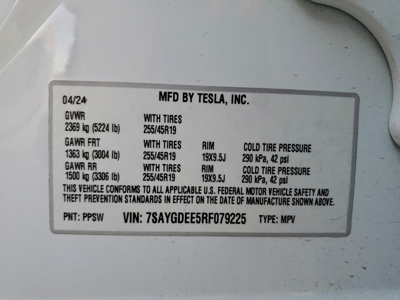 2024 Tesla Model Y VIN: 7SAYGDEE5RF079225 Lot: 94794855