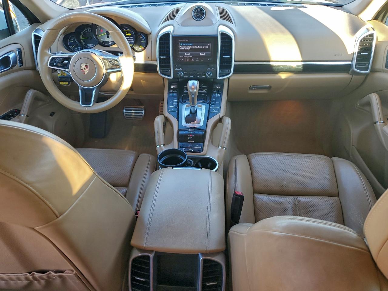 2017 Porsche Cayenne Se Hybrid Platinum VIN: WP1AE2A22HLA71632 Lot: 95040015