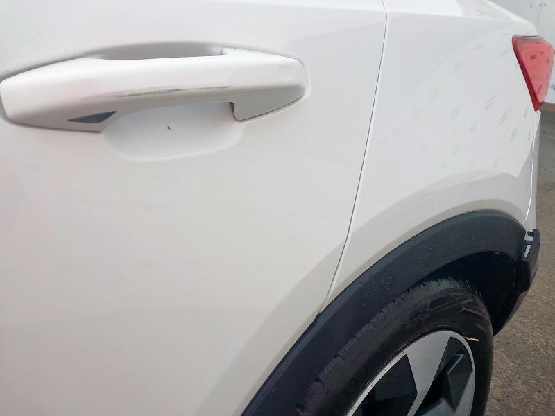 2025 VOLVO XC40 2.0 B3P PLUS DARK 5DR AUTO