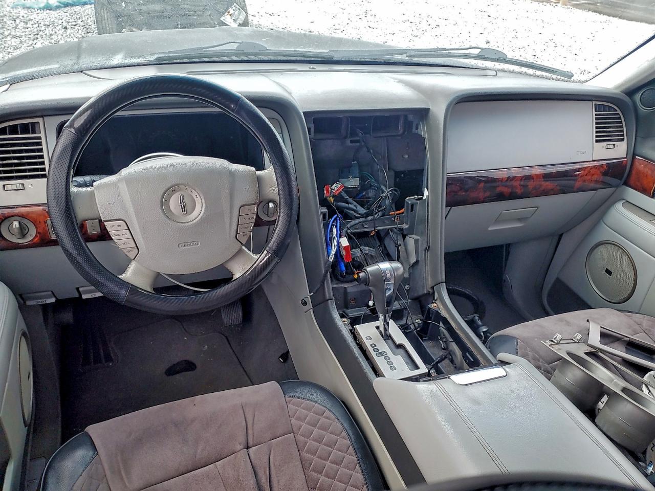 2006 Lincoln Navigator VIN: 5LMFU28556LJ17986 Lot: 94752845