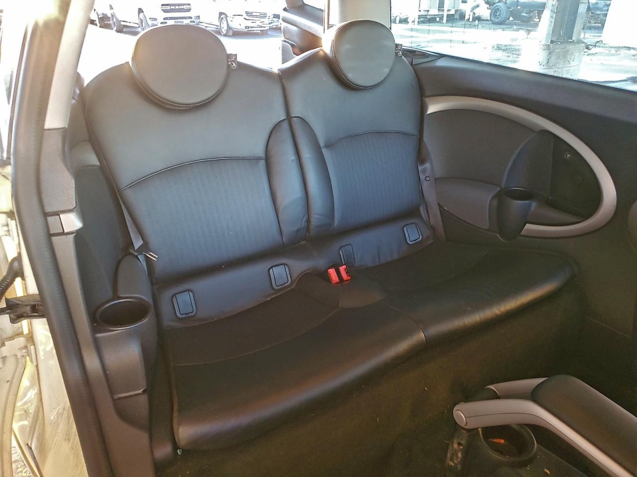 2010 Mini Cooper Clubman VIN: WMWML3C51ATX39053 Lot: 97056045