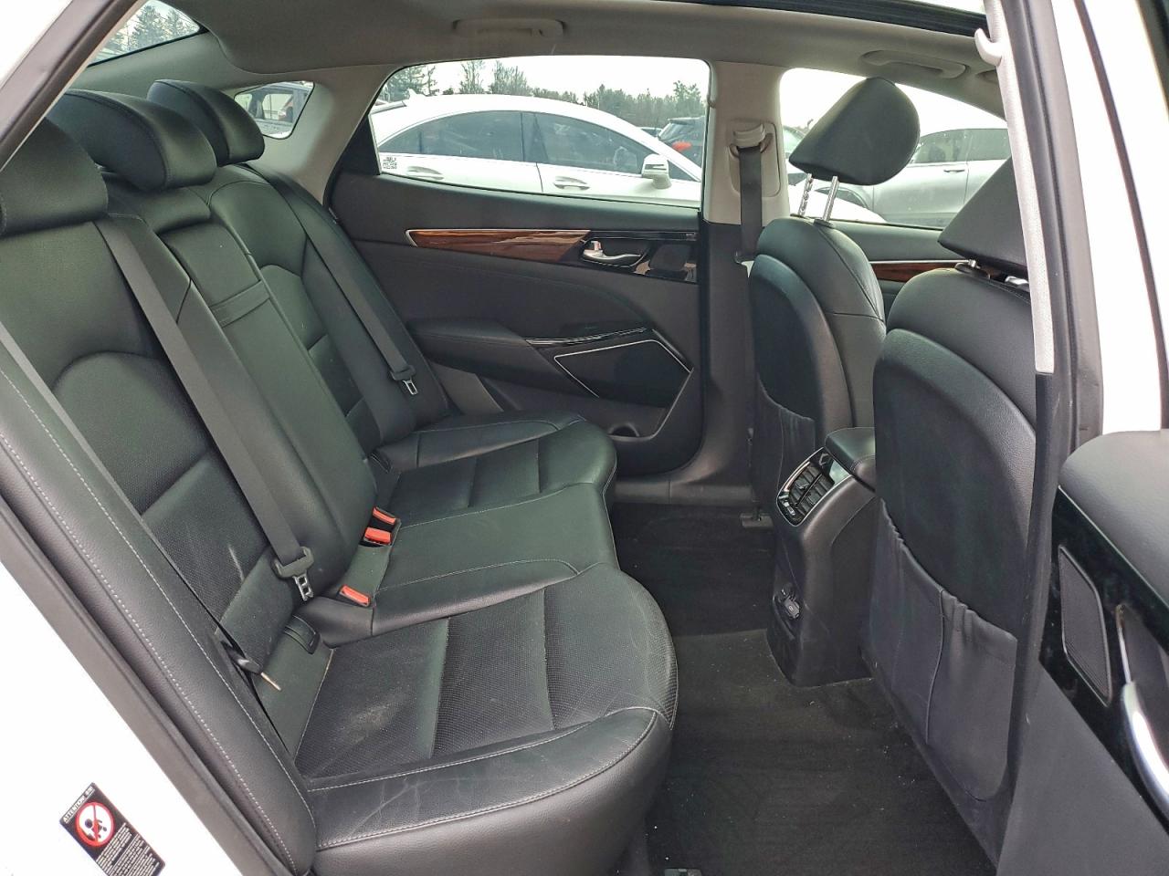 2017 Kia Cadenza Premium VIN: KNALC4J10H5071021 Lot: 95702045