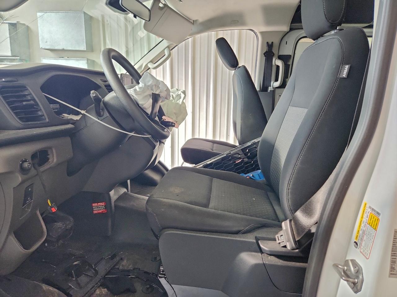 2025 Ford Transit T-250 VIN: 1FTBR1Y89SKA59392 Lot: 93031155