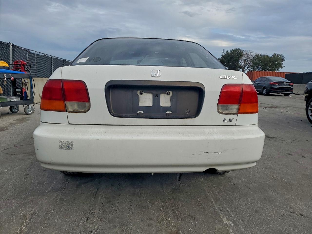 1998 Honda Civic Lx VIN: 2HGEJ6674WH574939 Lot: 94736015