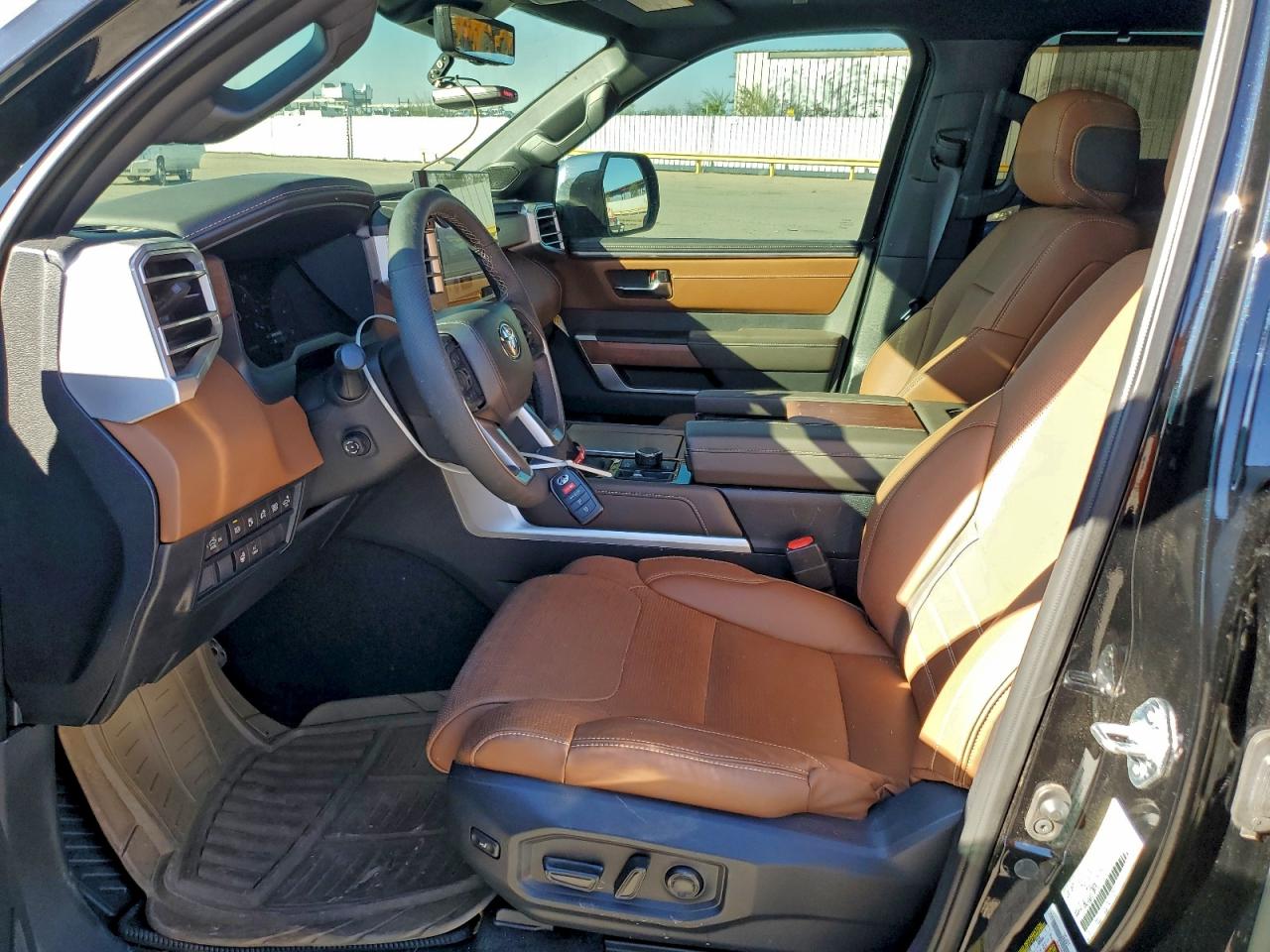 2025 Toyota Tundra Crewmax Platinum VIN: 5TFMC5DB1SX107120 Lot: 94805325