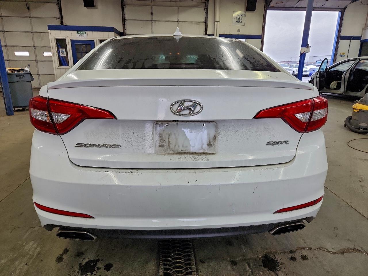 2015 Hyundai Sonata Sport VIN: 5NPE34AF3FH174079 Lot: 95945655