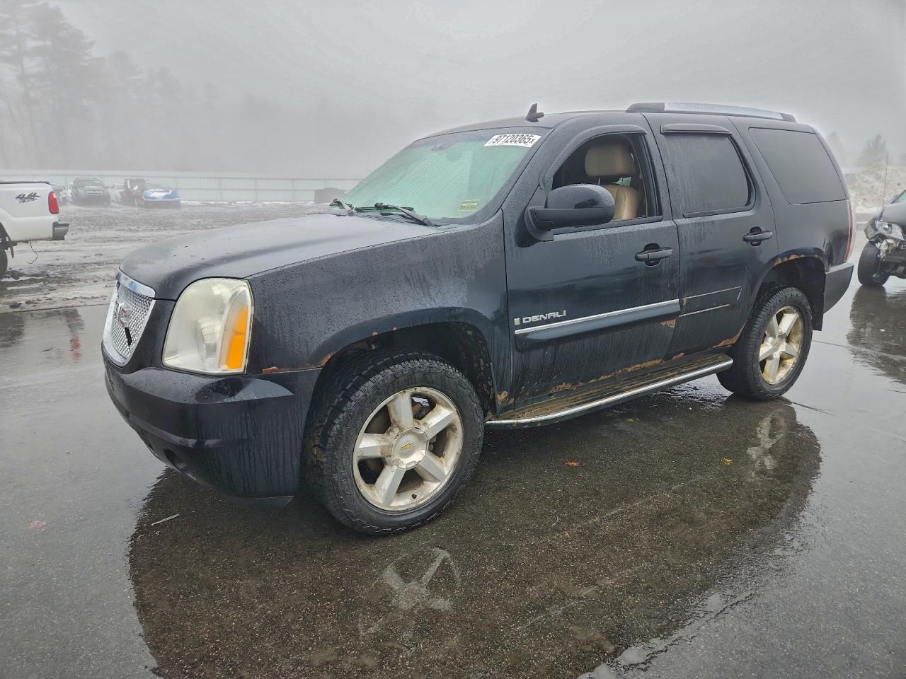2007 GMC Yukon Denali VIN: 1GKFK63867J301700 Lot: 97120365