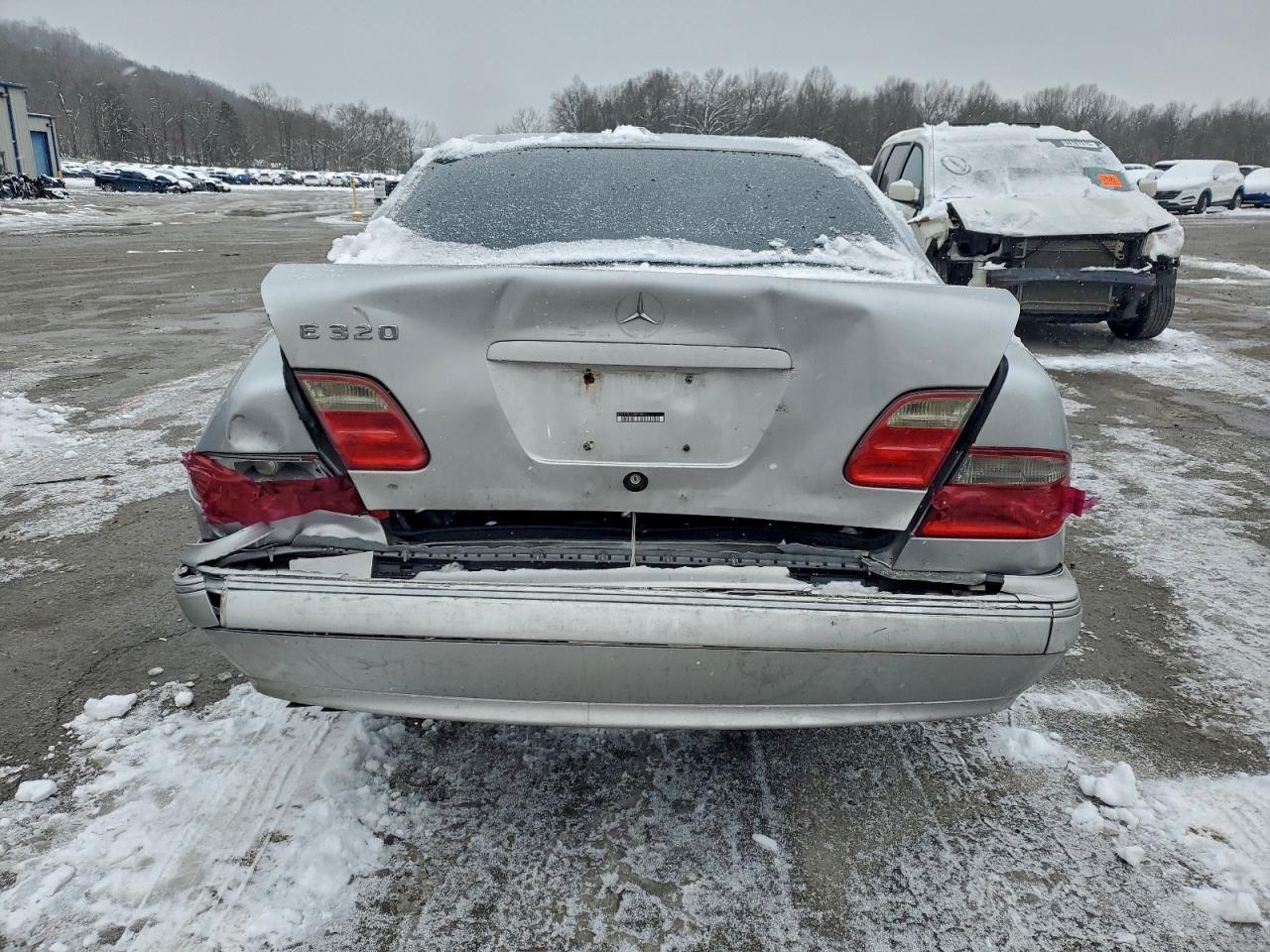 2002 Mercedes-Benz E 320 VIN: WDBJF65J32B453882 Lot: 94558625