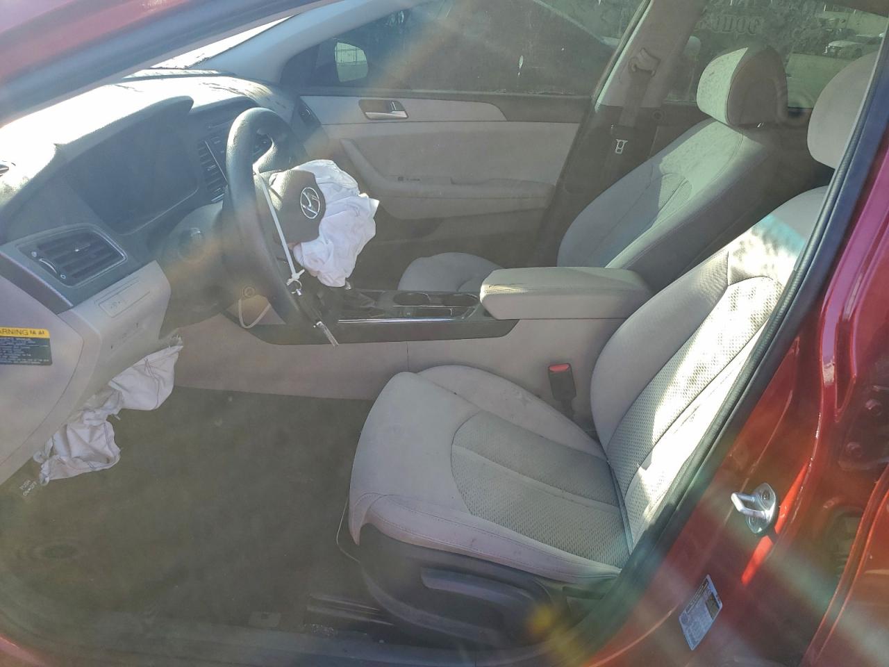 2017 Hyundai Sonata Se VIN: 5NPE24AF2HH557825 Lot: 94763305