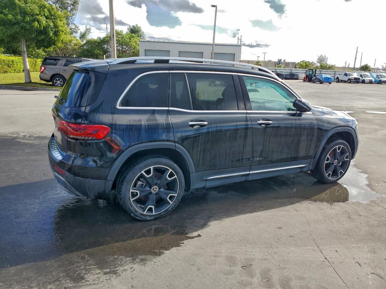 Фото: W1N4M4GB1PW302465