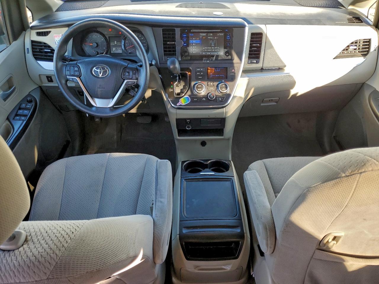 2015 Toyota Sienna Le VIN: 5TDKK3DC6FS543884 Lot: 94462025