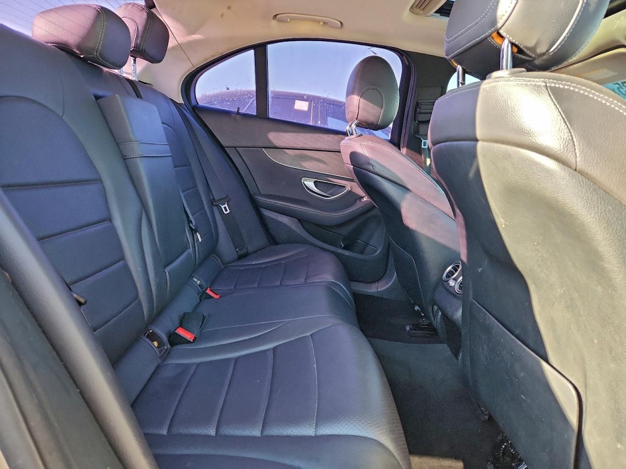 2019 Mercedes-Benz C 300 VIN: 55SWF8DB3KU300623 Lot: 95940225