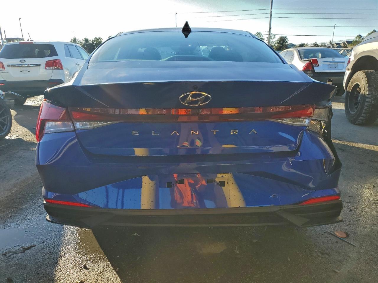 2023 Hyundai Elantra Sel VIN: KMHLM4AG2PU624045 Lot: 95024295