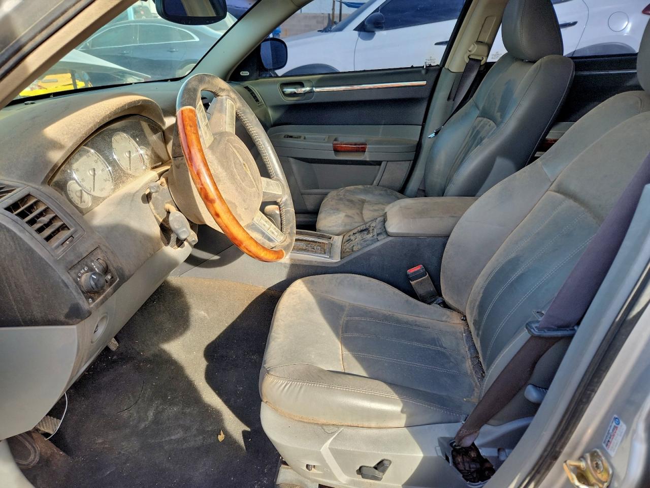 2005 Chrysler 300C VIN: 2C3AA63H15H522729 Lot: 97010295