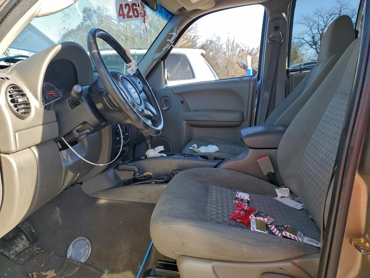 2007 Jeep Liberty Sport VIN: 1J4GL48K27W665759 Lot: 95868445