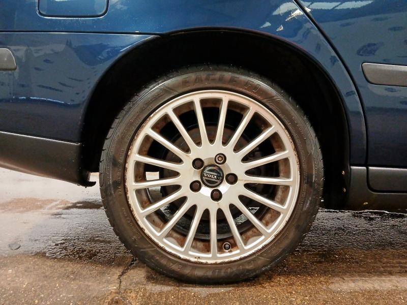 2004 VOLVO S60 2.5 T SE 4DR GEARTRONIC