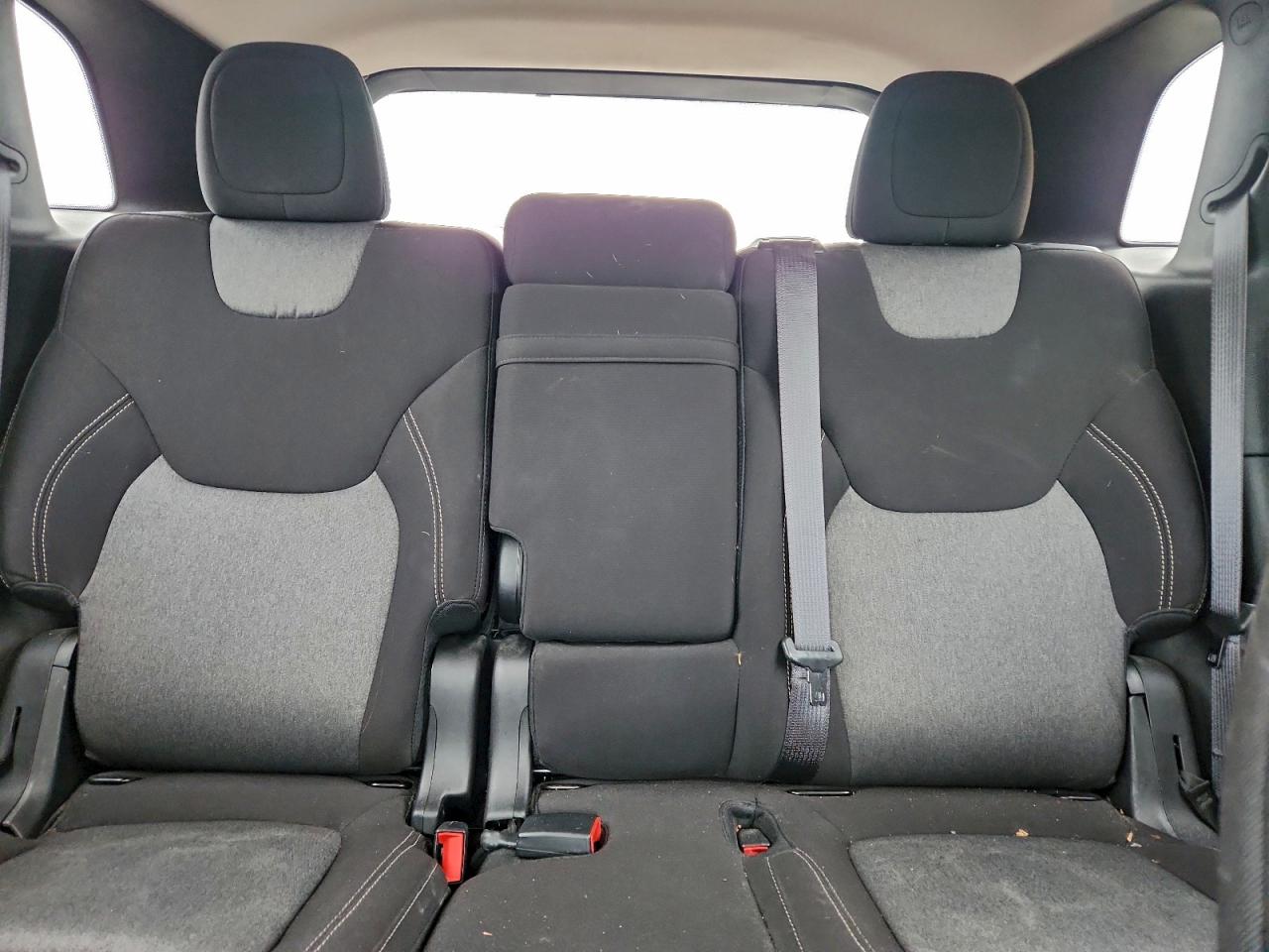 2017 Jeep Cherokee Sport VIN: 1C4PJMAB9HW633866 Lot: 95553865