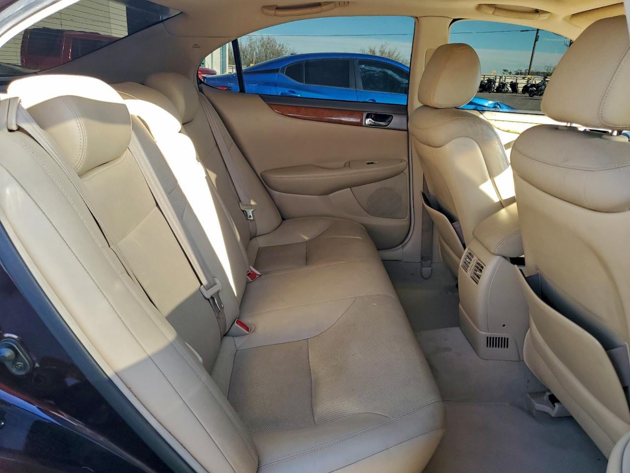 2005 Lexus Es 330 VIN: JTHBA30G855118018 Lot: 94909395