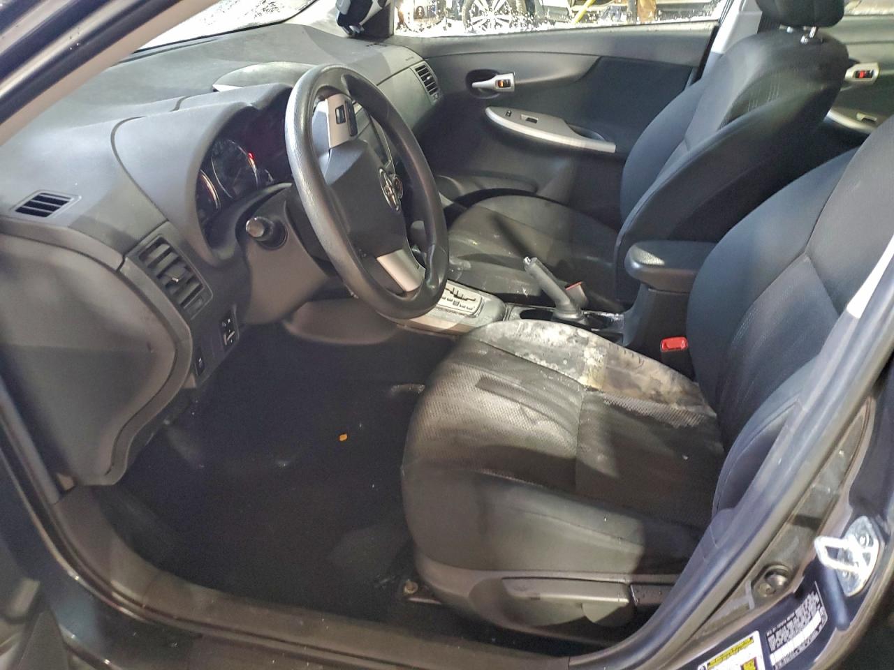 2011 Toyota Corolla Base VIN: 2T1BU4EE2BC698239 Lot: 95647495