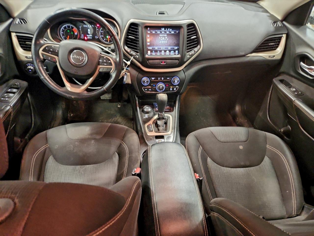 2016 Jeep Cherokee Latitude VIN: 1C4PJMCS9GW198634 Lot: 94076365