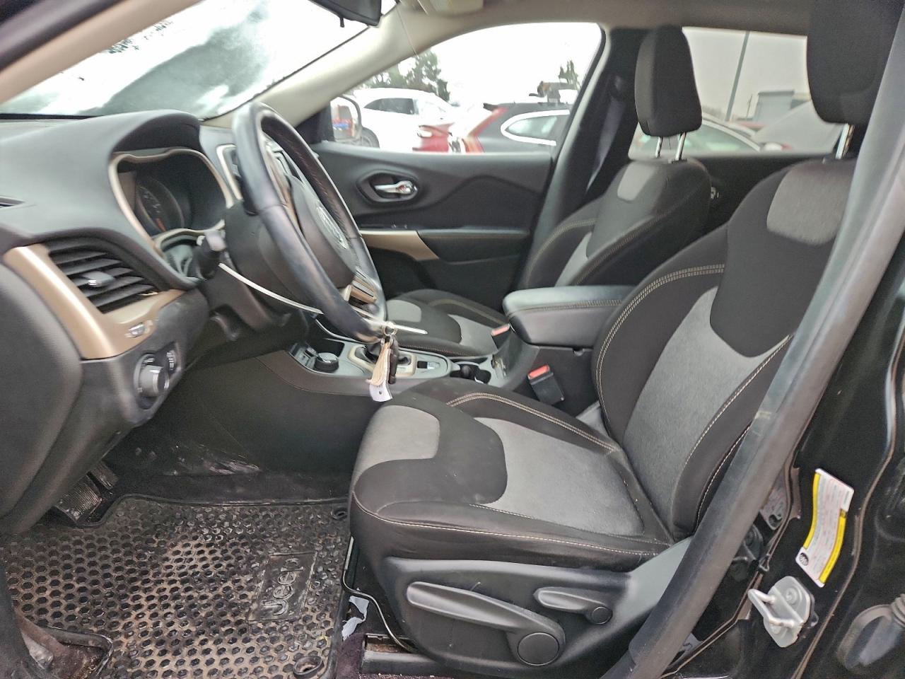 2017 Jeep Cherokee Sport VIN: 1C4PJMAB9HW633866 Lot: 95553865