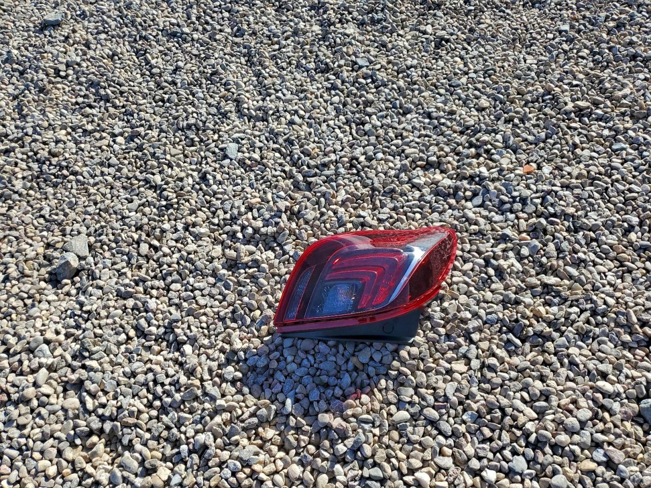 2018 Buick Encore Preferred VIN: KL4CJASB8JB532840 Lot: 96208485