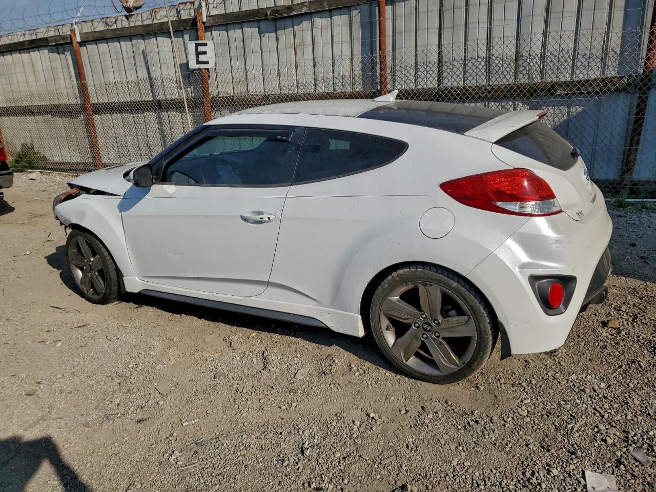 2015 Hyundai Veloster Turbo VIN: KMHTC6AE2FU226135 Lot: 97795435