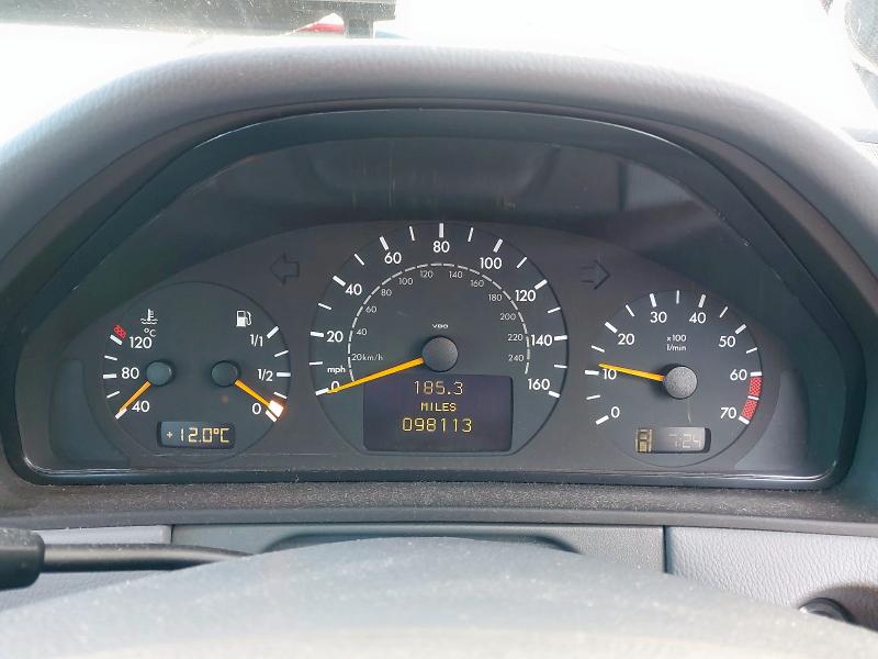 2000 MERCEDES-BENZ E CLASS E240 ELEGANCE 4DR TIP AUTO [2.6]