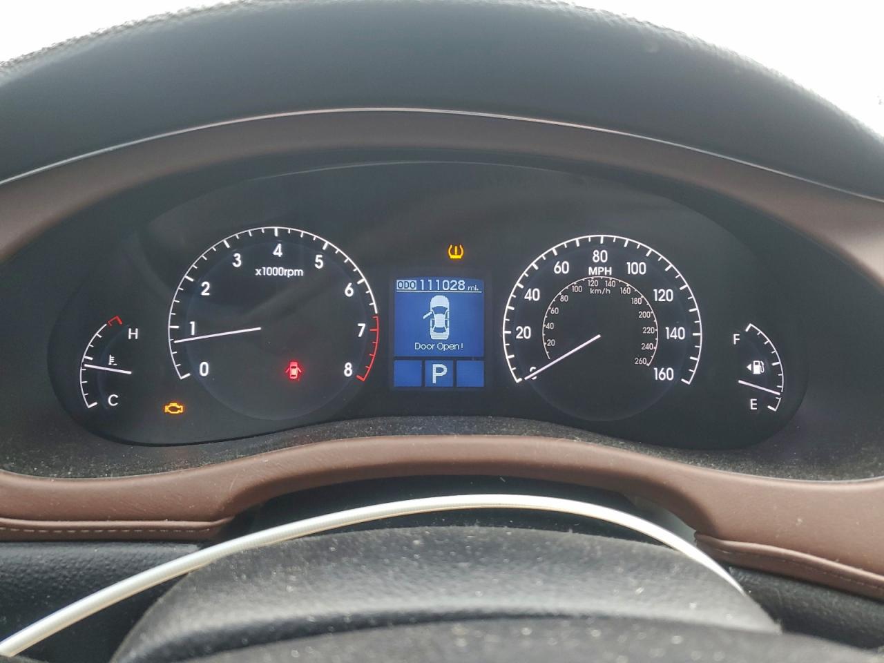 2011 Hyundai Genesis 4.6L VIN: KMHGC4DF5BU114546 Lot: 95444995