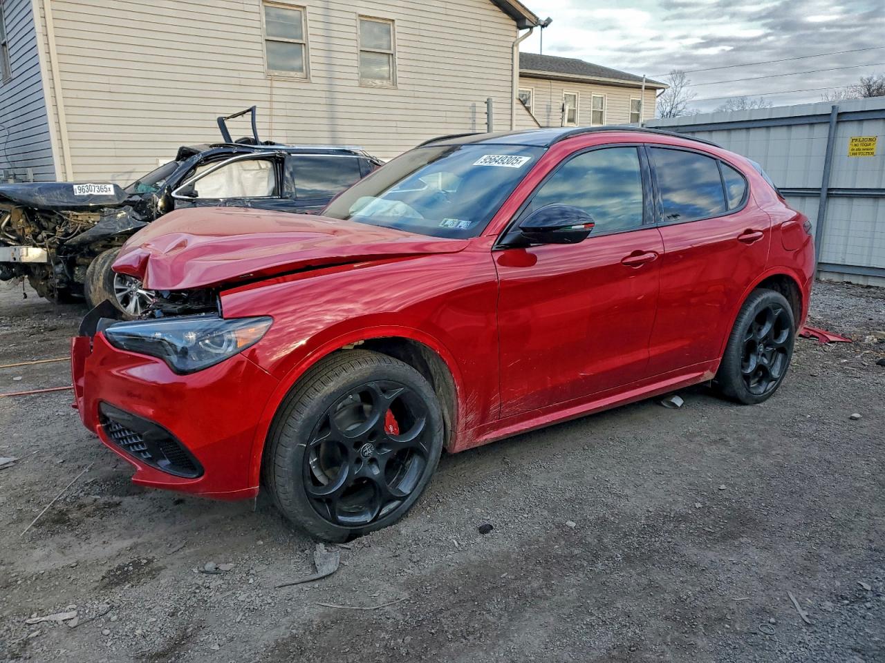 2025 Alfa Romeo Stelvio Tributo Italiano