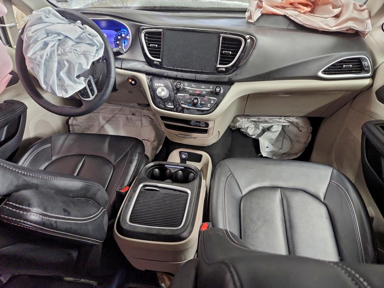 2024 Chrysler Pacifica Touring L VIN: 2C4RC1BG3RR159242 Lot: 95726785