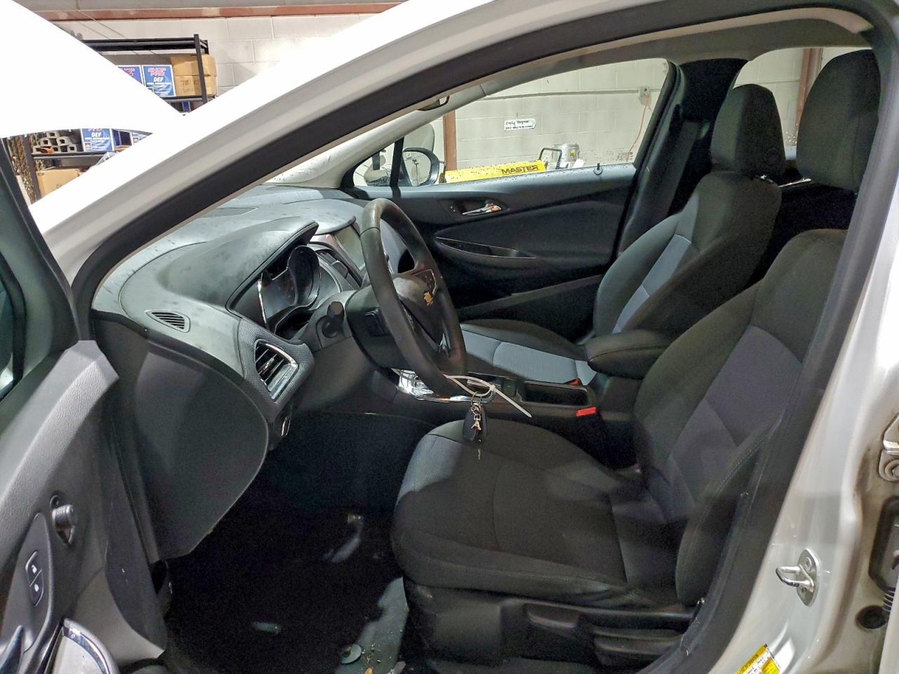 2018 Chevrolet Cruze Lt VIN: 1G1BE5SM6J7197670 Lot: 94319105