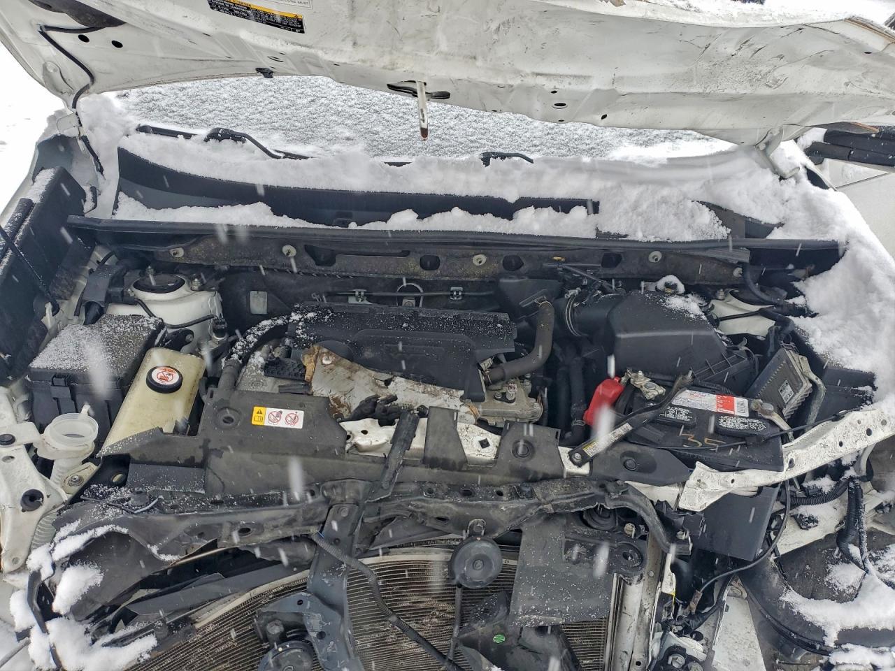 2018 Toyota Rav4 Le VIN: JTMBFREV0JD243303 Lot: 95246255