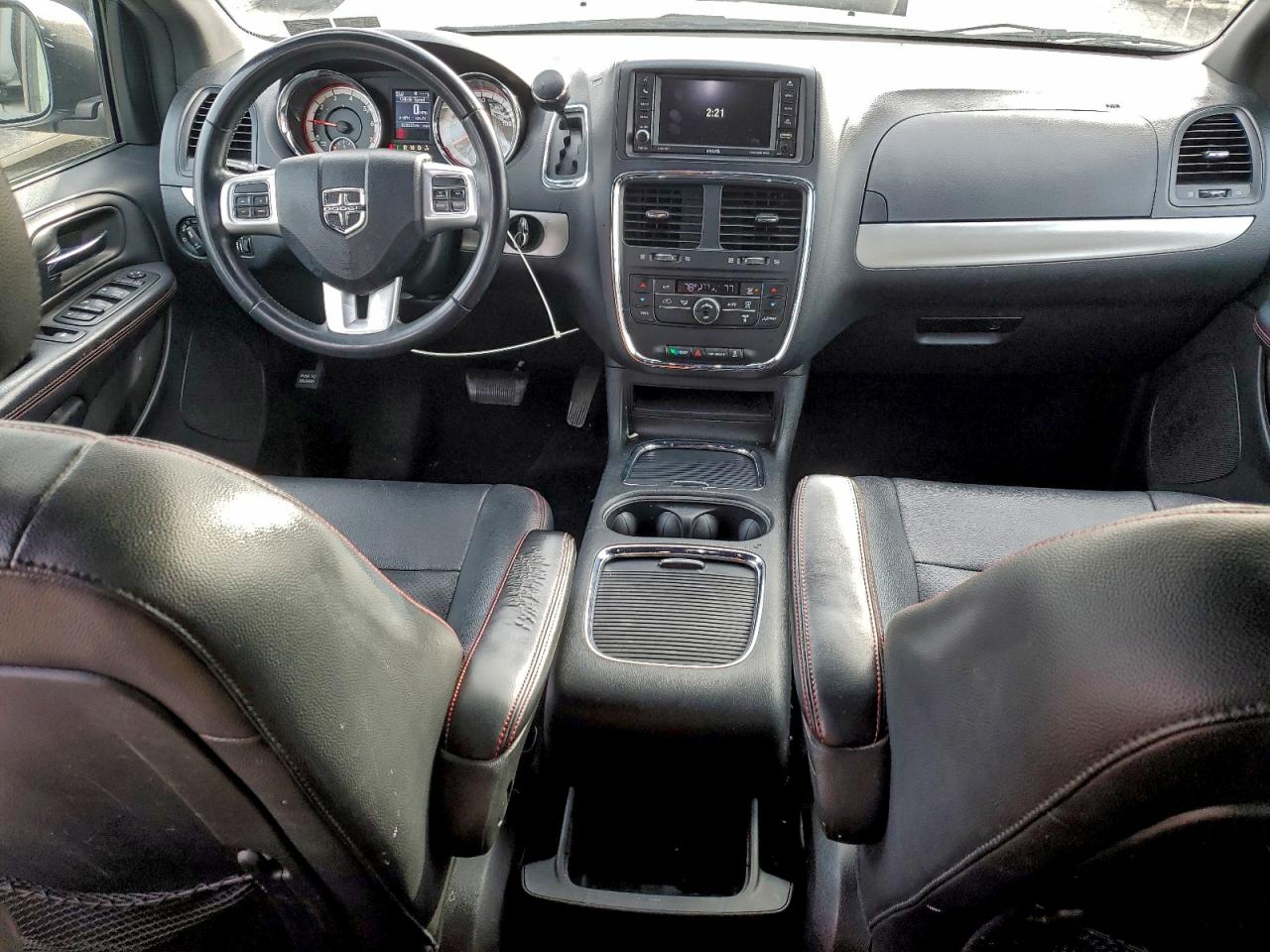 2016 Dodge Grand Caravan R/T VIN: 2C4RDGEG2GR376130 Lot: 94561595