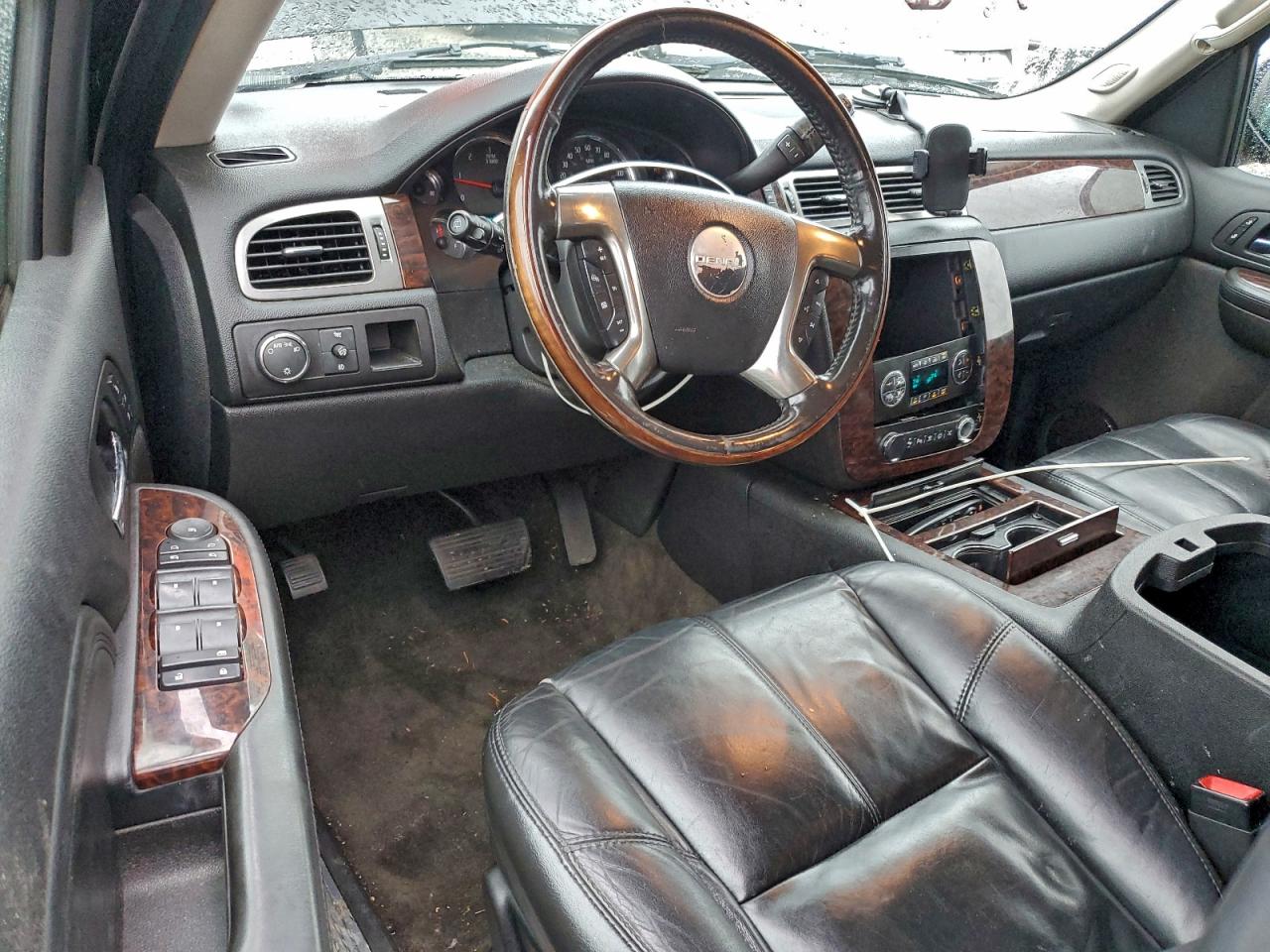 2007 GMC Yukon Denali VIN: 1GKFK63807J381379 Lot: 96780815