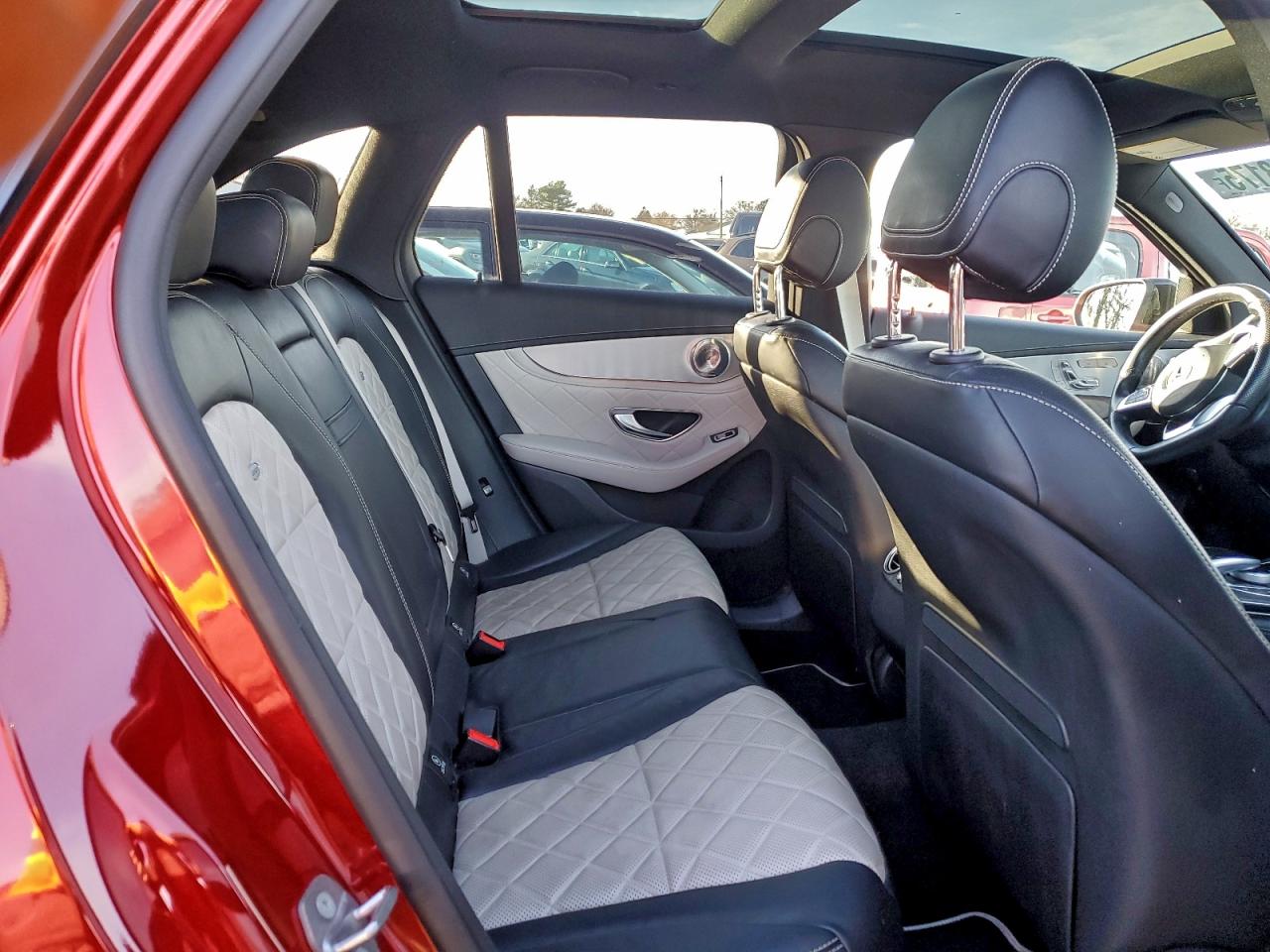 Фото: WDC0G4JB7GF109396