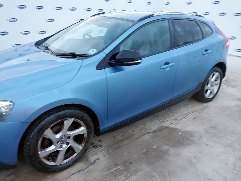 2015 VOLVO V40 D2 CROSS COUNTRY LUX 5DR POWERSHIFT