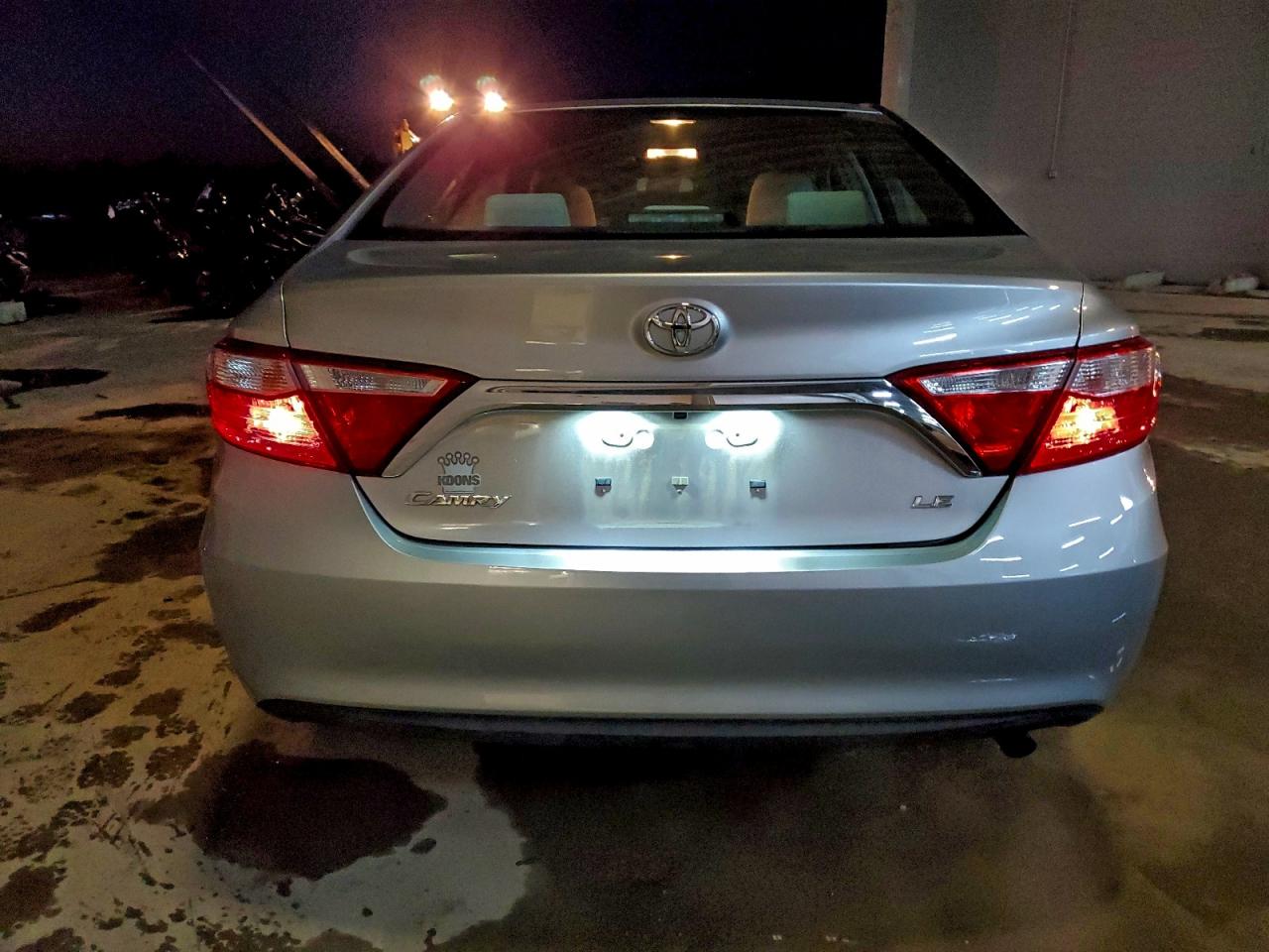 2015 Toyota Camry Le VIN: 4T4BF1FK2FR488523 Lot: 94867695