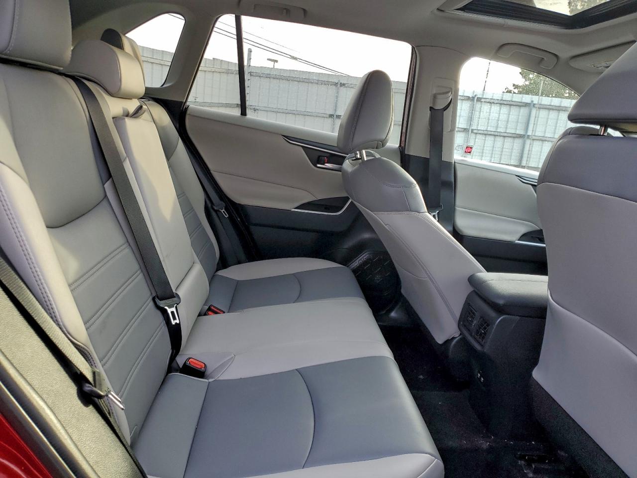 2020 Toyota Rav4 Xle Premium VIN: 2T3A1RFV2LC110641 Lot: 95980435